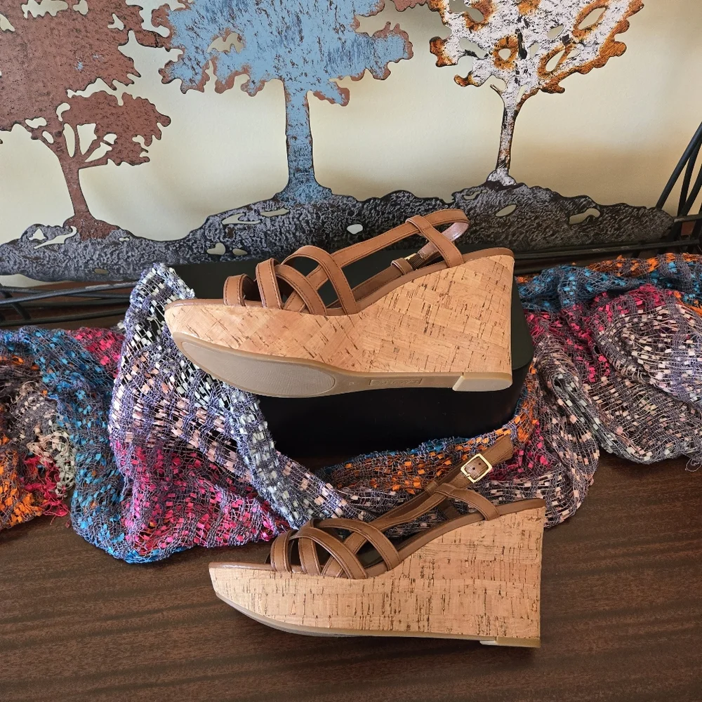 🥿 Ralph Lauren Platform Wedge Sandals – Size 10, Cognac Color